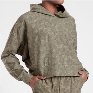 Athleta Farallon Camo Print Cropped Hoodie